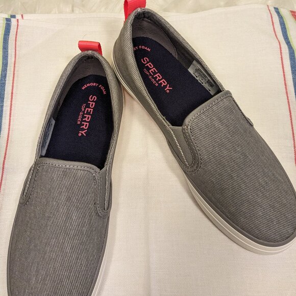 NWOT Sperry Crest Twill Grey Slip-On Size 6 - Picture 3 of 4